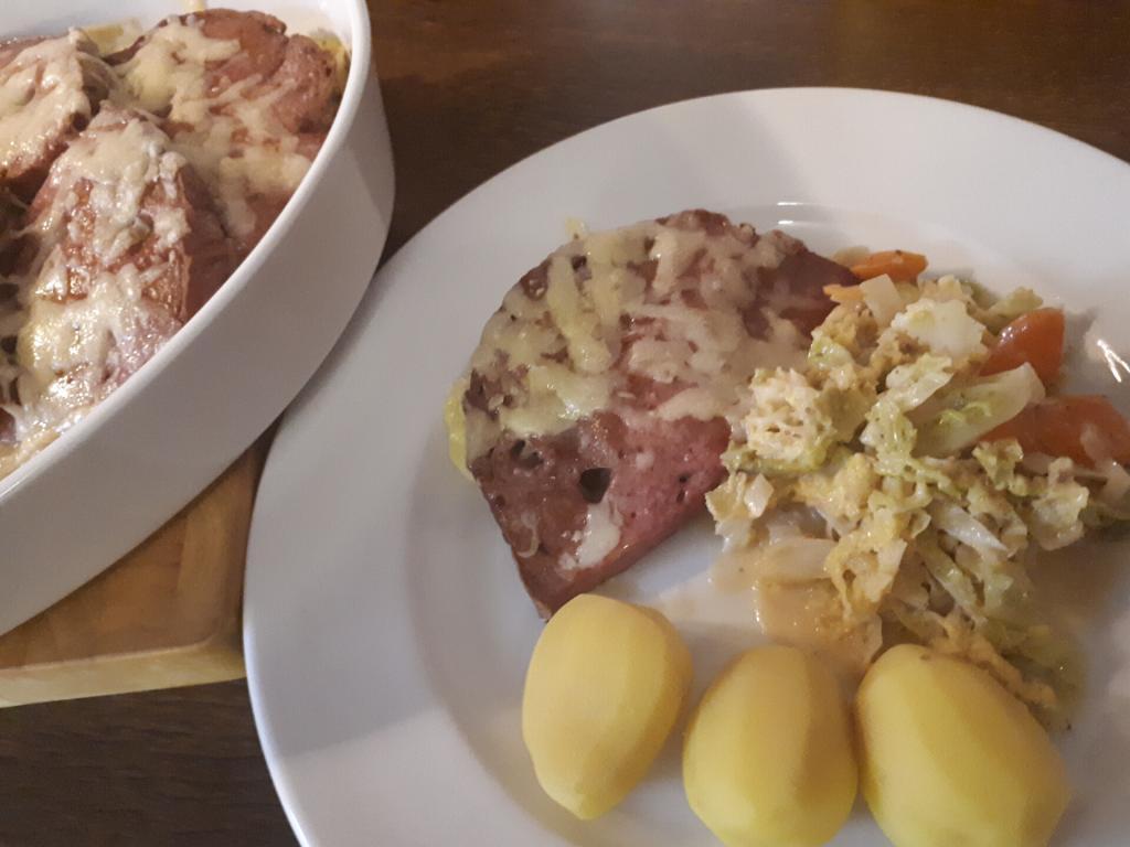 Rahmwirsing mit Fleischkäse