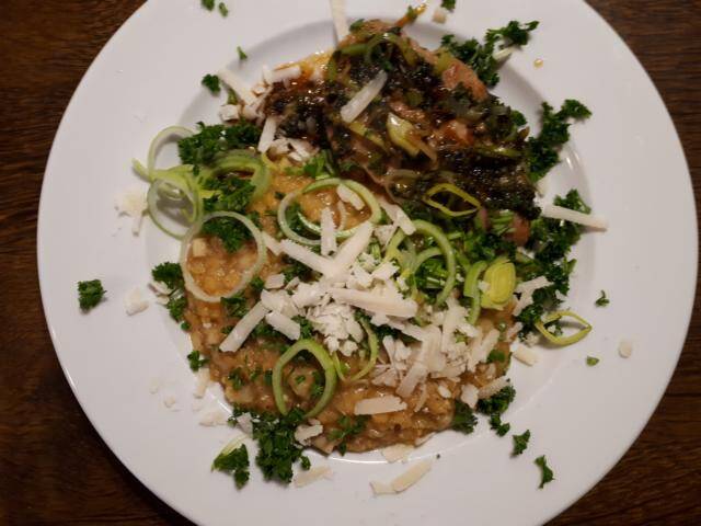 Linsen-Risotto mit Kräuterhähnchen - Markthalle Alfhausen Linsen-Risotto mit Kräuterhähnchen
